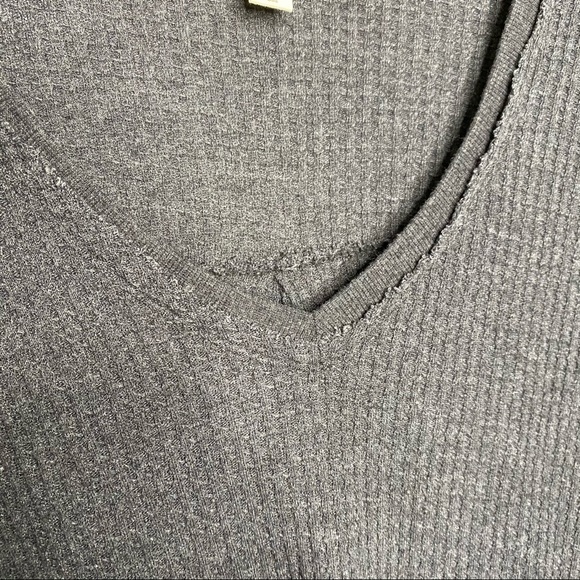 Altar’d State Gray Dreamin’ in Thermal Tunic Top - Picture 5 of 7